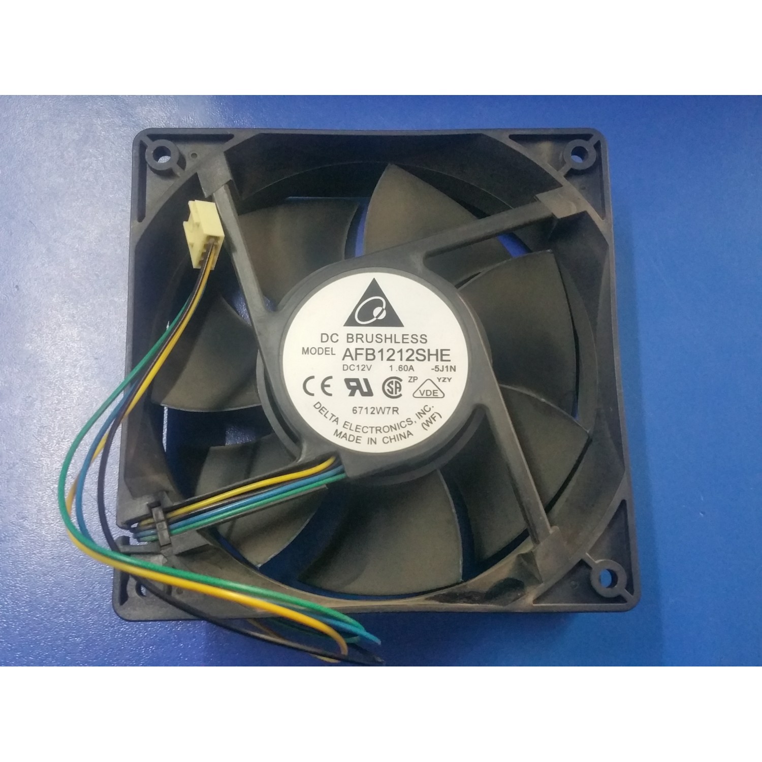 Ventilator Delta Electronics AFB1212SH 120x120x25 mm 12V 0.8A cu 4 fire
